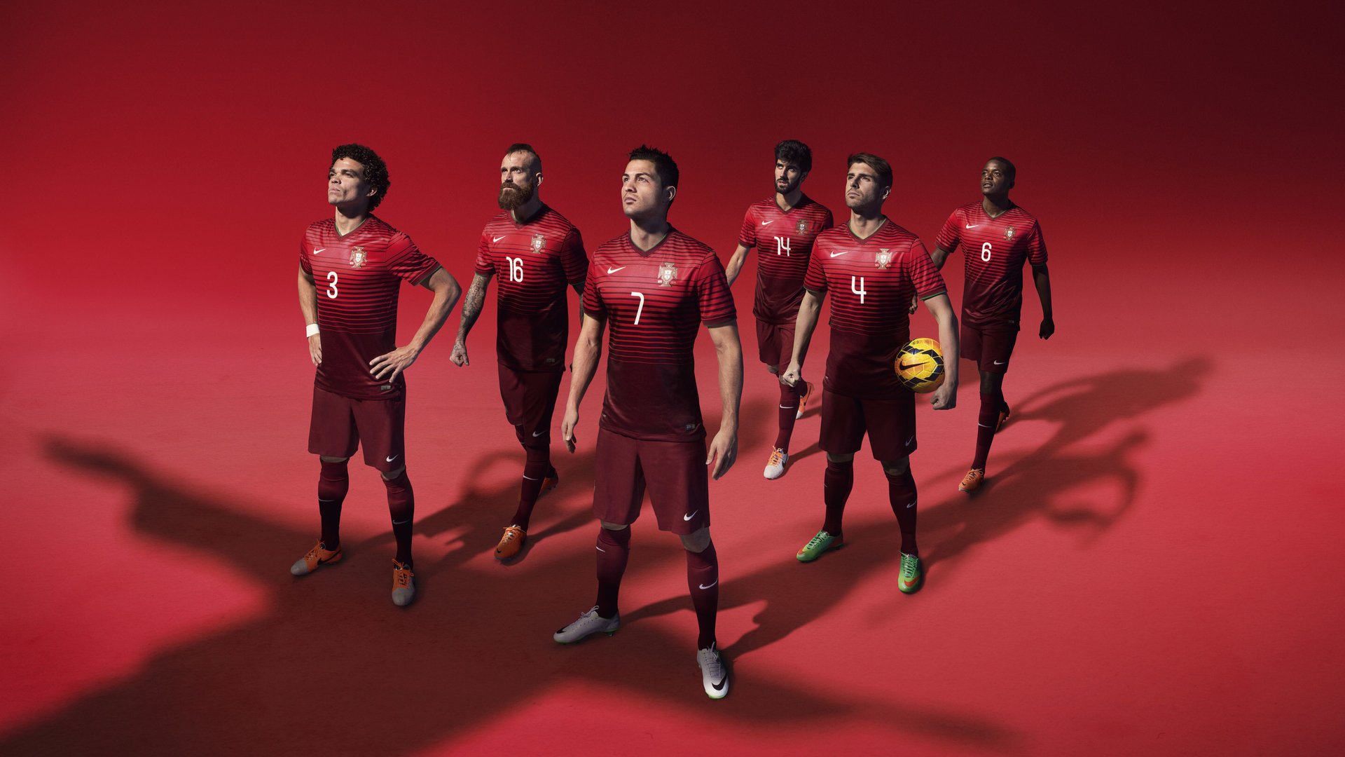 蝶泳赛道 阿莱克西强势出击